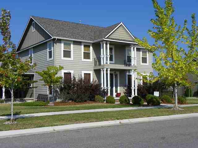 Non Owner Landlord Insurance for Homes with Stables